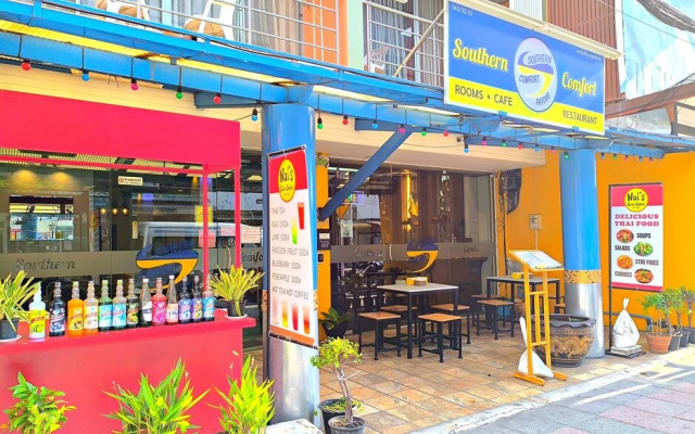 House of Wing Chun Theme Hotel and Restaurant
