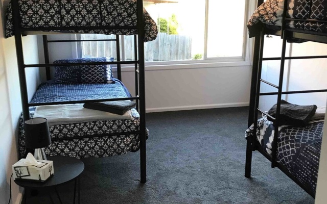 Schoolmasters Digs – Guest Rooms – Mt. Field National Park