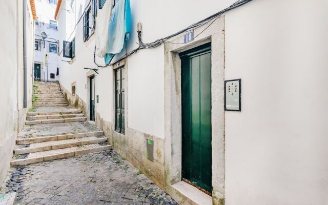 Romantic Alfama Getaway