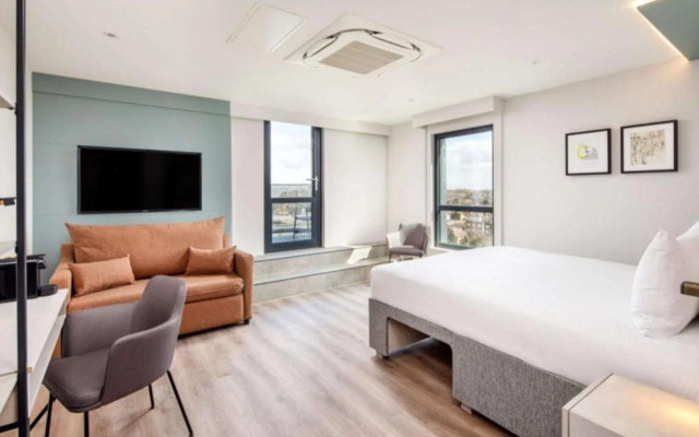 Spark by Hilton London Romford