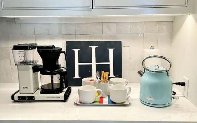 Holiday House by Eleuthera Vacation Rentals