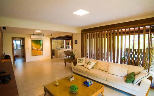 Casa de Alto Padrão 6 Suítes