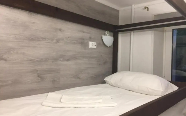 Cherdak Hostel