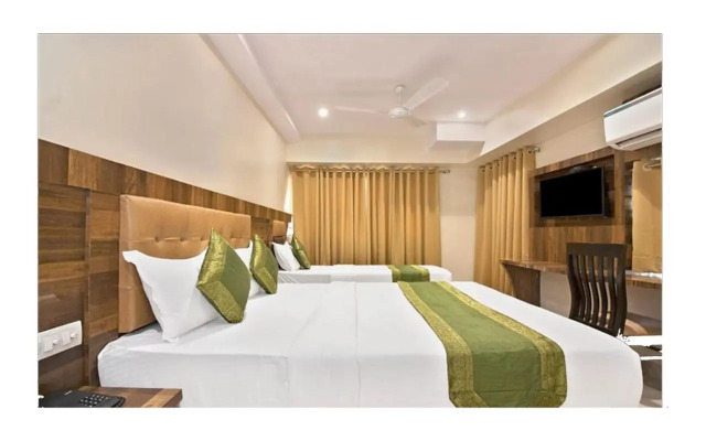 Hotel Rishi International