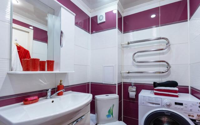 Пять звезд на Дубровинского 106