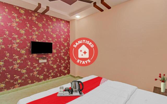 OYO Raj Hotel