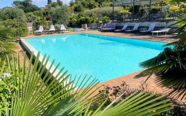 "apt 2 in Spoleto - Stunning Grounds. Panoramic Views all Around You! Sleeps 4"