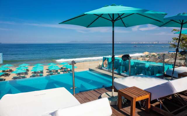 Almar Resort Luxury Beach Front Experience