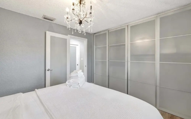 Waterfront Paradise Chic 3 BDR