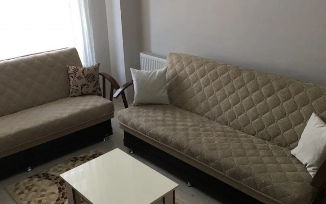 Apartman Suit