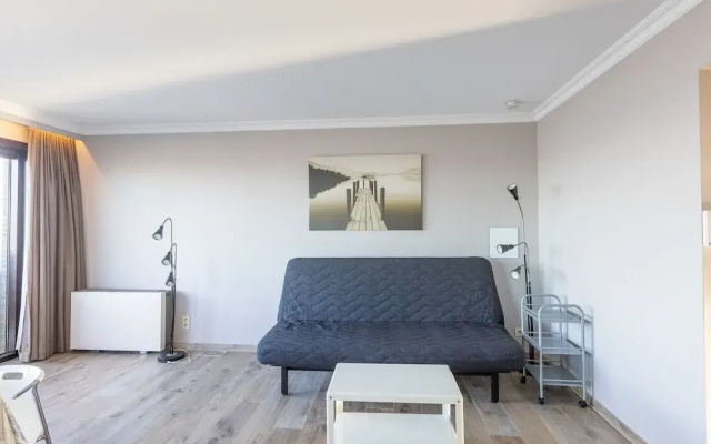 Corner Apartment With Frontal sea View