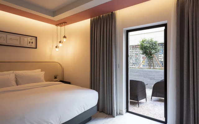 Yeonsan Hound Hotel
