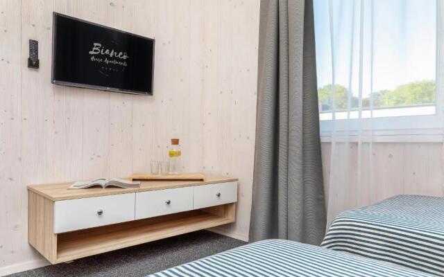 Bianco House Apartments