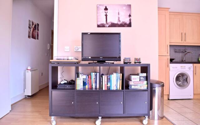 1 Bedroom Flat in Dublin With Balcony