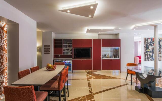 Hôtel Mercure Paris Pont de Levallois Neuilly