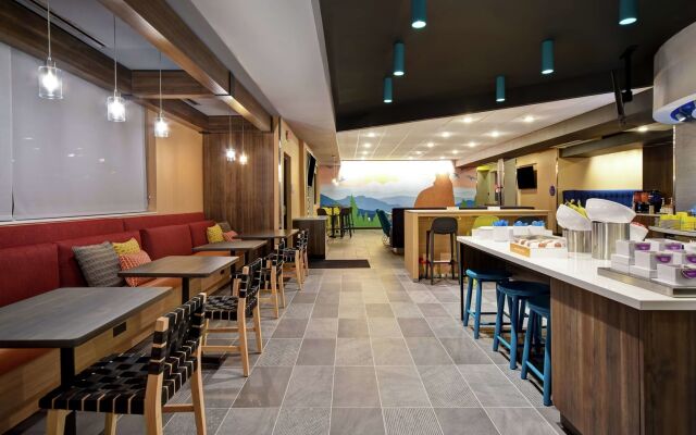 Tru By Hilton Denver South Park Meadows