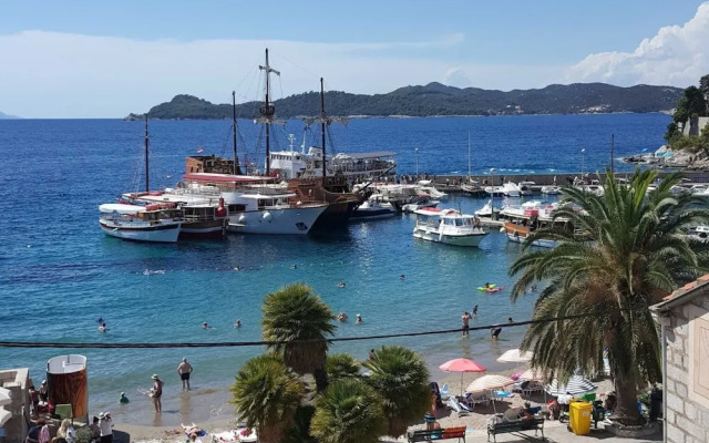 Rooms Milena - Triple Room With External Private Bathroom