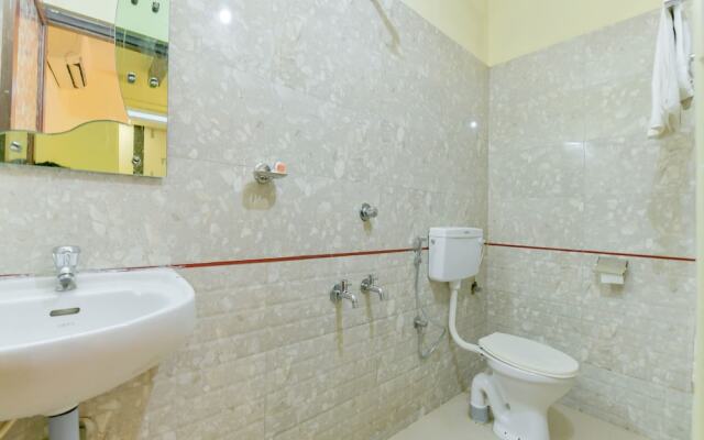 OYO 8214 Malabar Plaza Residency 1
