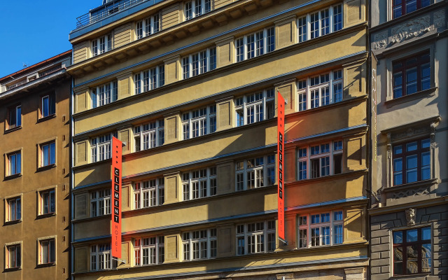 Hotel Clement