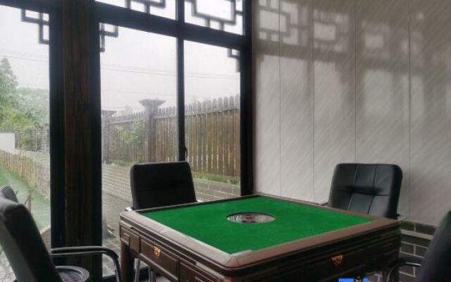 Xiangcun Wendu Hostel