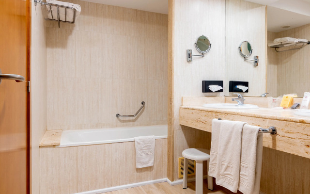 Hotel & Spa Peñíscola Plaza Suites