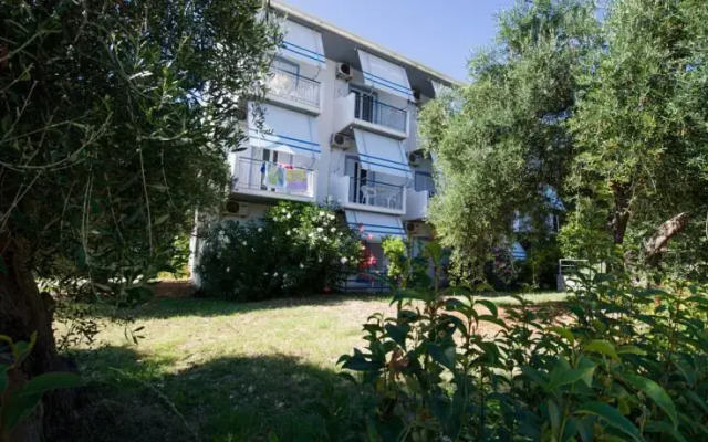 Studios Avra