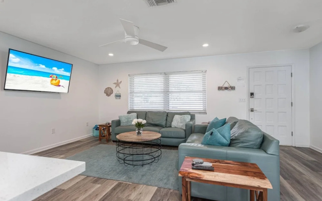 Arlington Park Beautifully Renovated Home