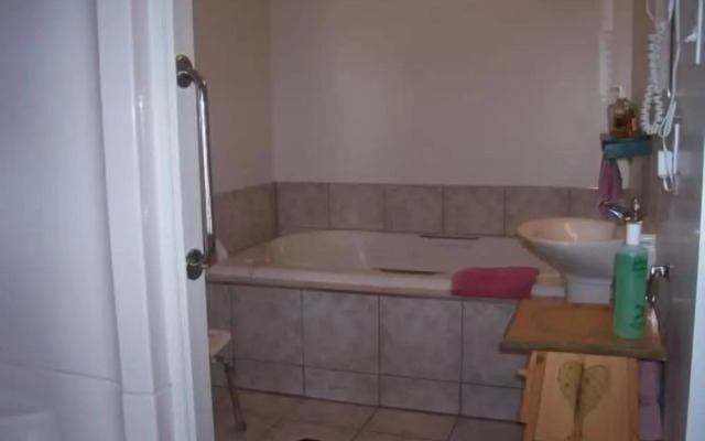 Emily's Oceanside Cottages