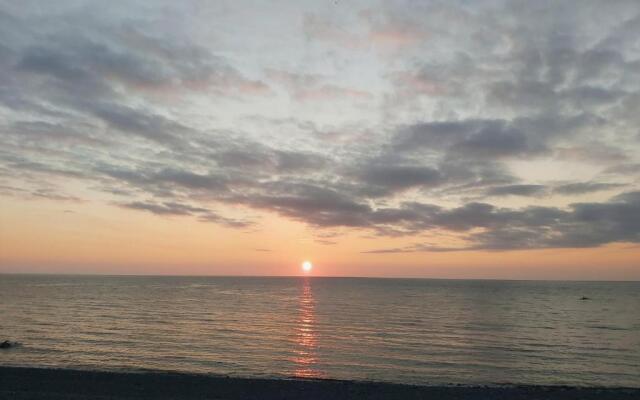 Llys Bach Apartment at Llys Aeron