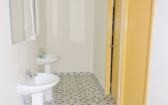 Golden Frog Mountain Hostel