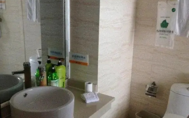 Yiting Business Hotel
