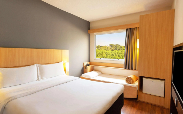 ibis Piracicaba