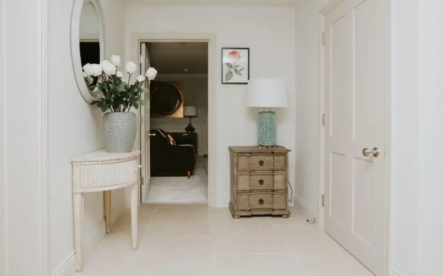 The Dragonfly - Central 2 Bedroom House