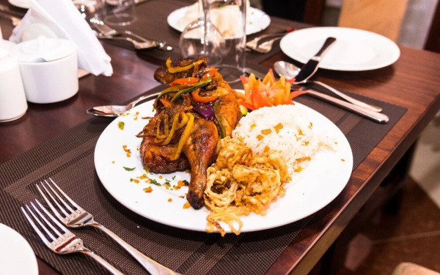 Maxland Hotel Juja