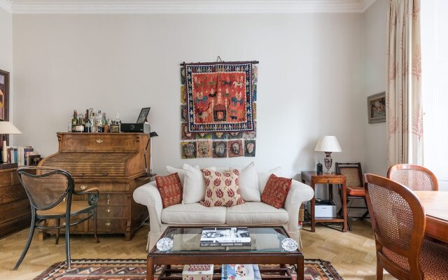 Distinctive Kensington 1-bed flat