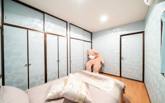Shinjyuku  Okubo House