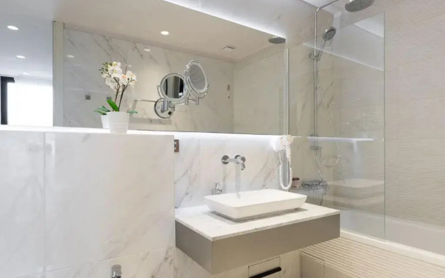 North Star Continental Resort