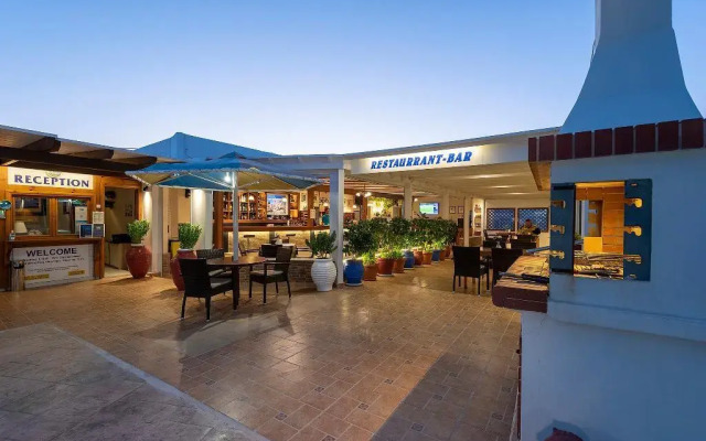 Mammis Beach Hotel