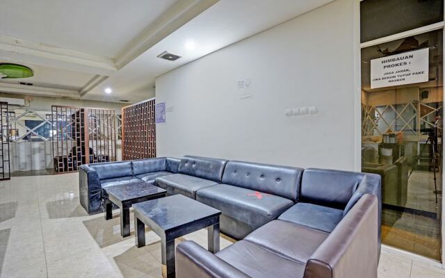 Super OYO Capital O 92633 Spring Hotel Gubeng