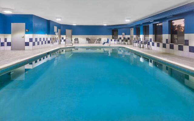 Hampton Inn Cincinnati Airport - North