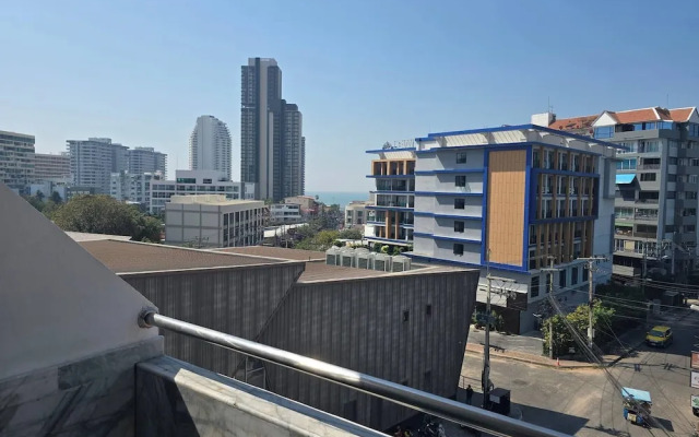 Large Apartment 401 jhr