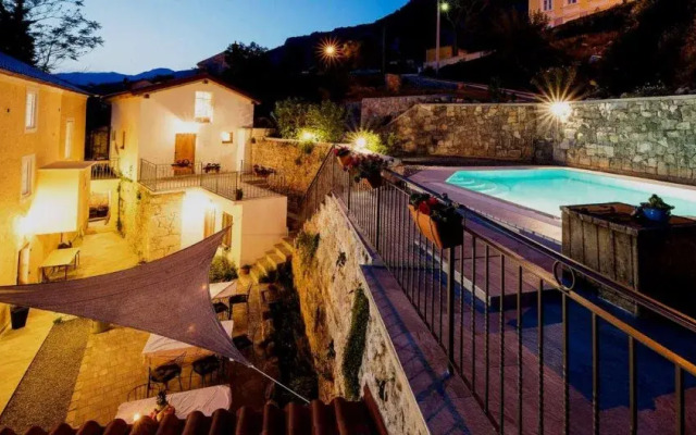 Hostel Mali Pariz