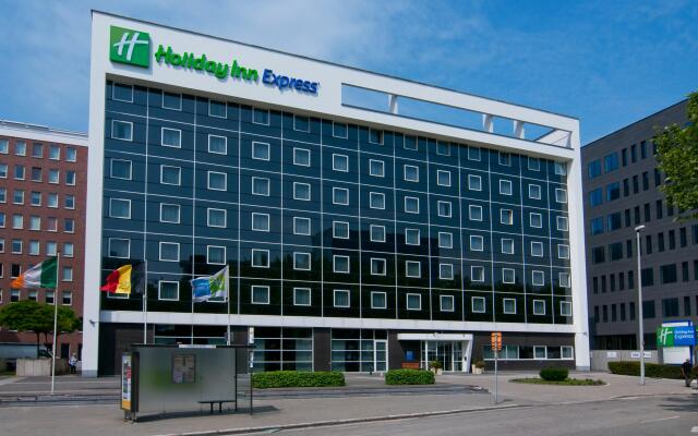 Holiday Inn Express Antwerp City-North, an IHG Hotel