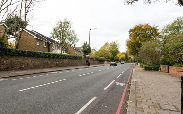 Warm and welcoming Home in Putney