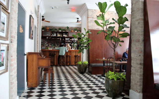 Catahoula Hotel