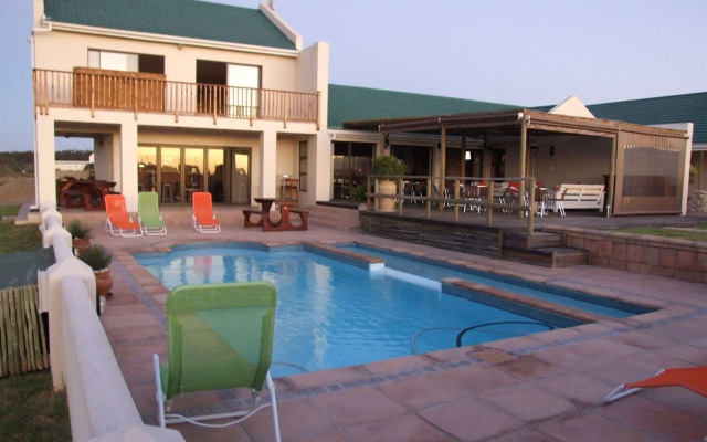 The Wacky Bush Lodge