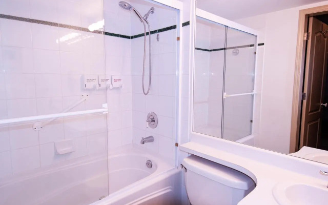Bear Lodge One Bedroom by MVA