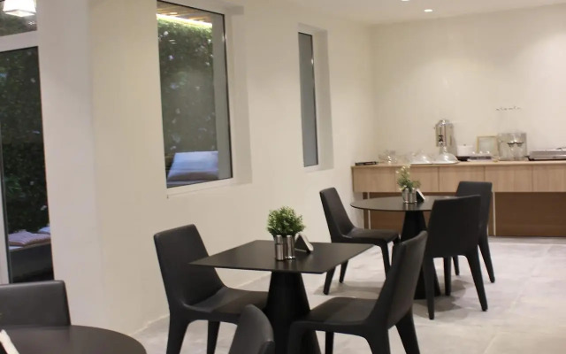 Alva Athens Hotel