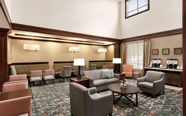 Hampton Inn & Suites Washington-Dulles International Airport