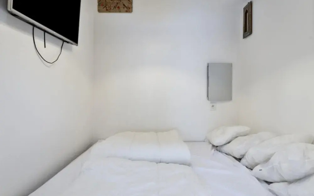 Apartment for 4 People With Terrace